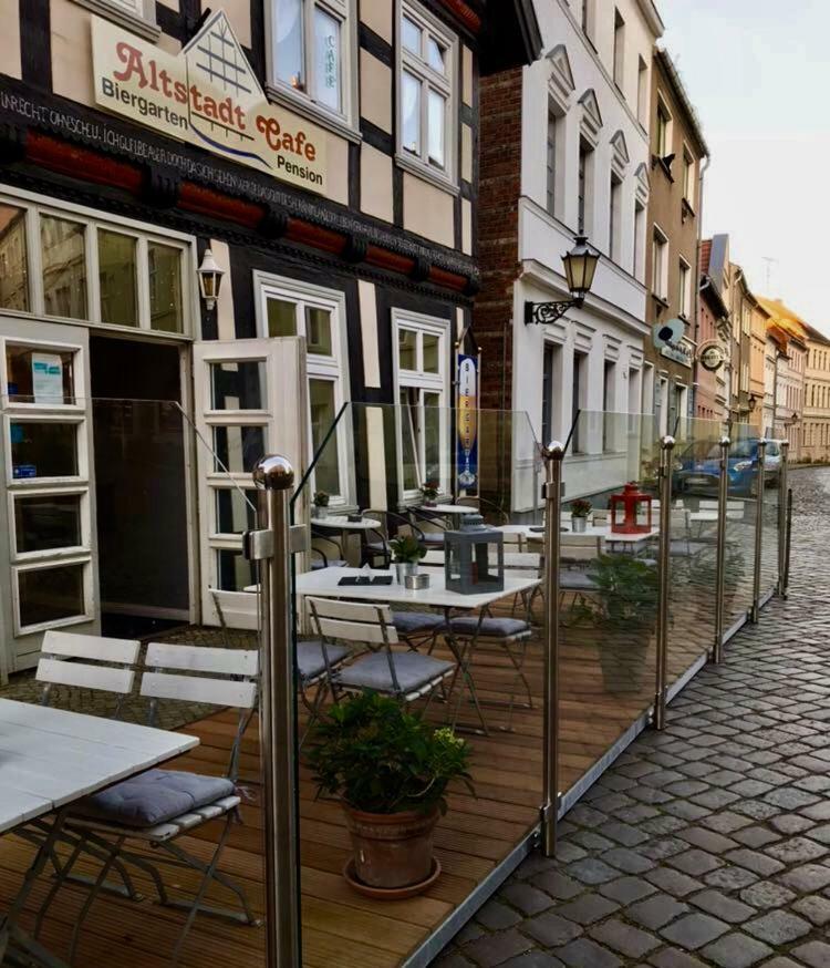 האבלברג Altstadt Cafe מראה חיצוני תמונה